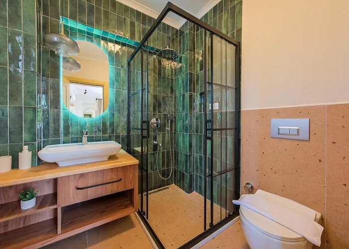 Mediterranean With Private Pool 费特希耶