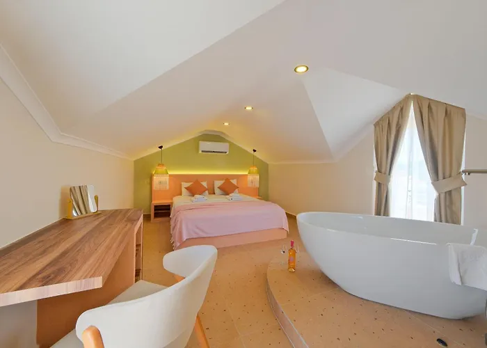 别墅 Mediterranean With Private Pool