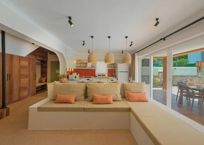 Mediterranean With Private Pool فيلة