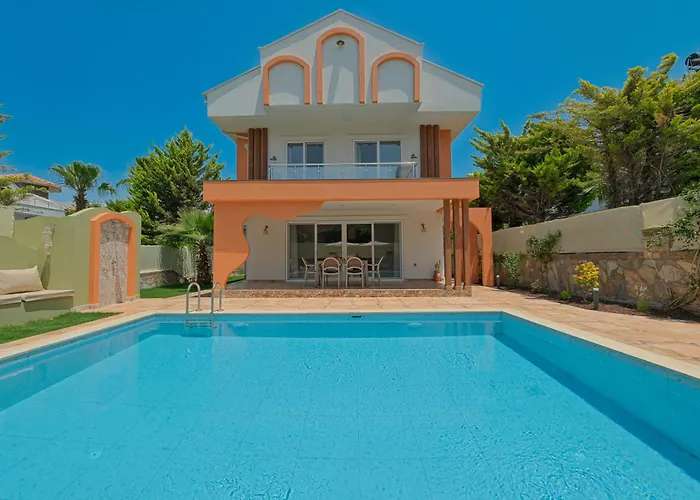 فيلة Mediterranean With Private Pool *