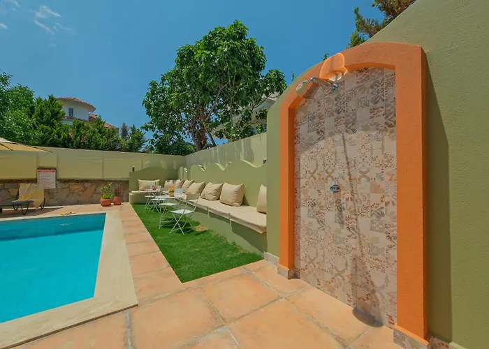 فيلة Mediterranean With Private Pool *
