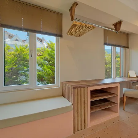 Villa Mediterranean With Private Pool *