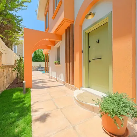 Mediterranean With Private Pool *