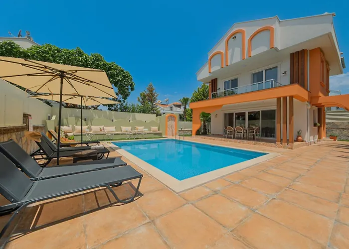 Mediterranean With Private Pool *